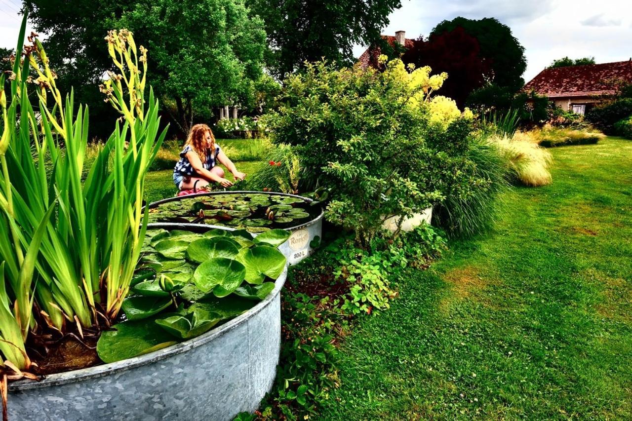 Céron Les Jardins Des Soussilanges B&B 외부 사진